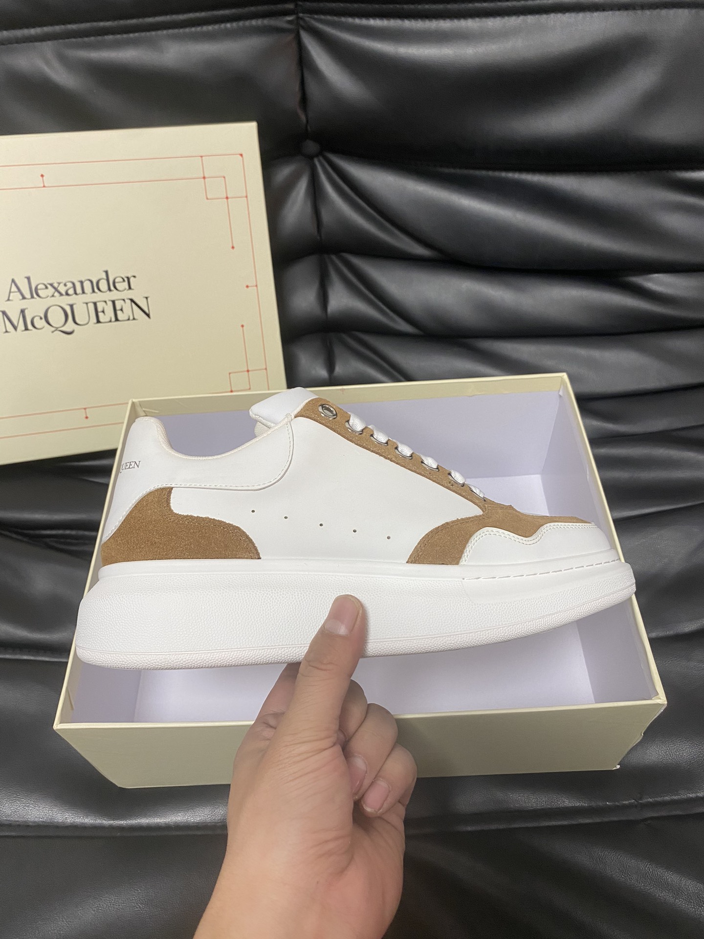 [ALEXANDER MQUEEN] Alexander McQueen P230 - Calidad de gama alta Original único con único - Parte su