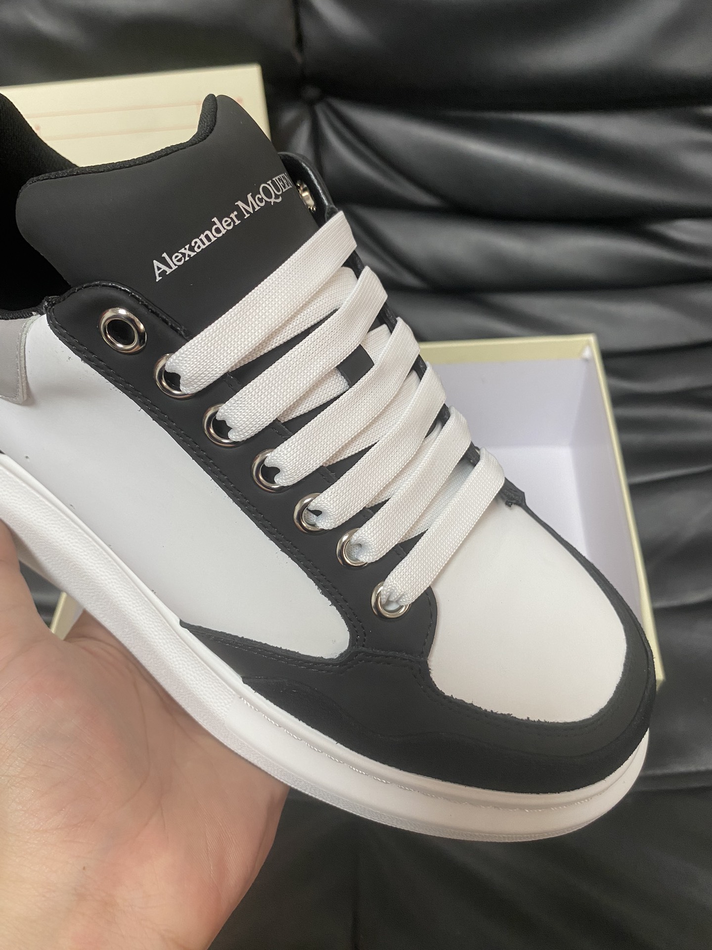 [ALEXANDER MQUEEN] Alexander McQueen P230 - Calidad de gama alta Original único con único - Parte su