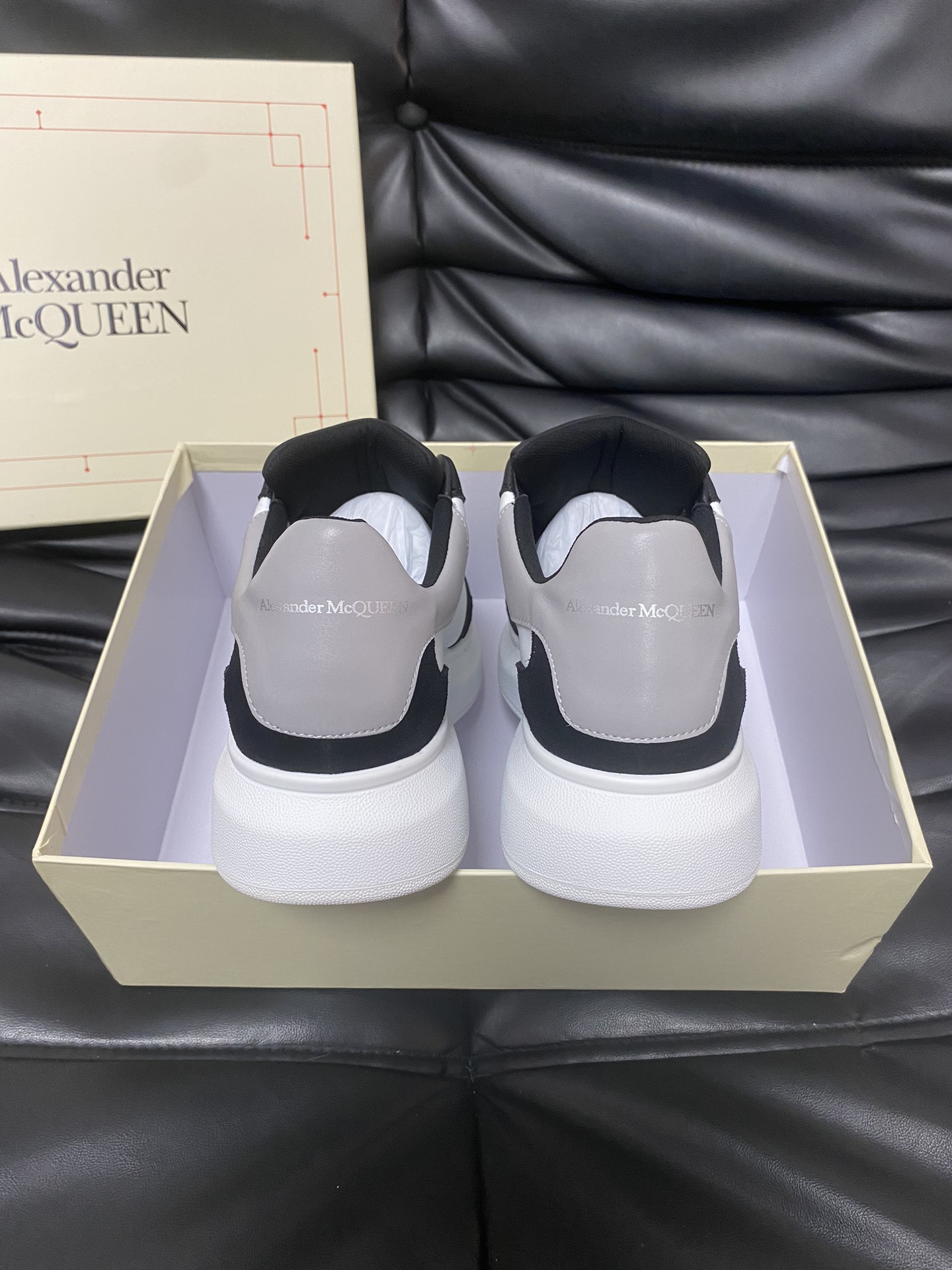 [ALEXANDER MQUEEN] Alexander McQueen P230 - Calidad de gama alta Original único con único - Parte su