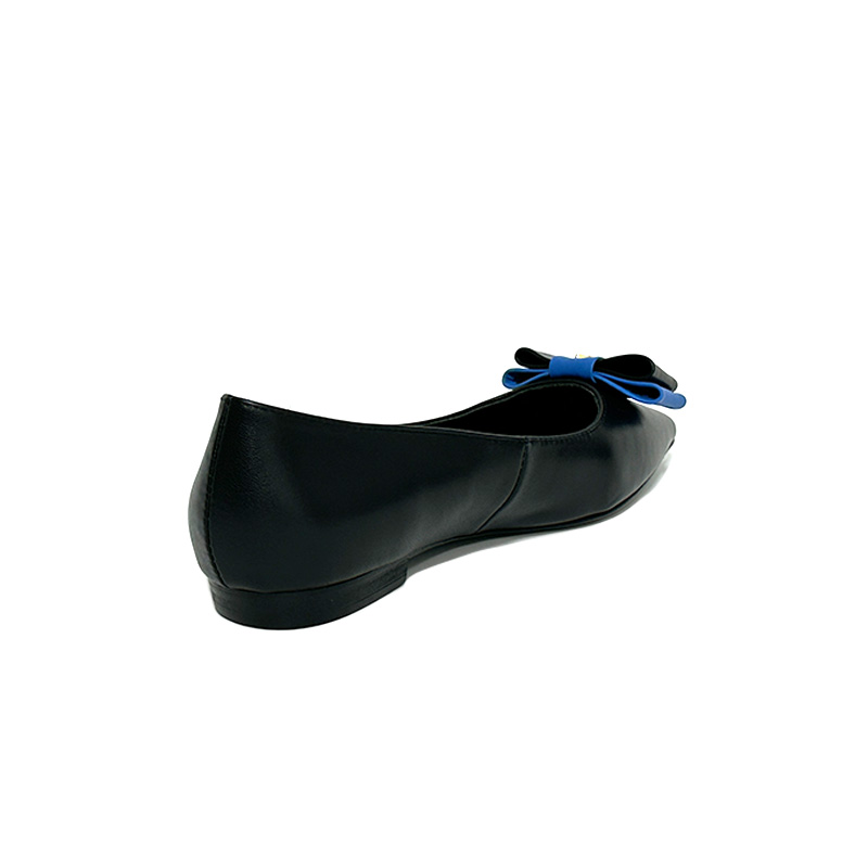, "Saint Laurent Saint Laurent" YSL popping plana pequeña puntera en punta zapatos individuales. ¡Su