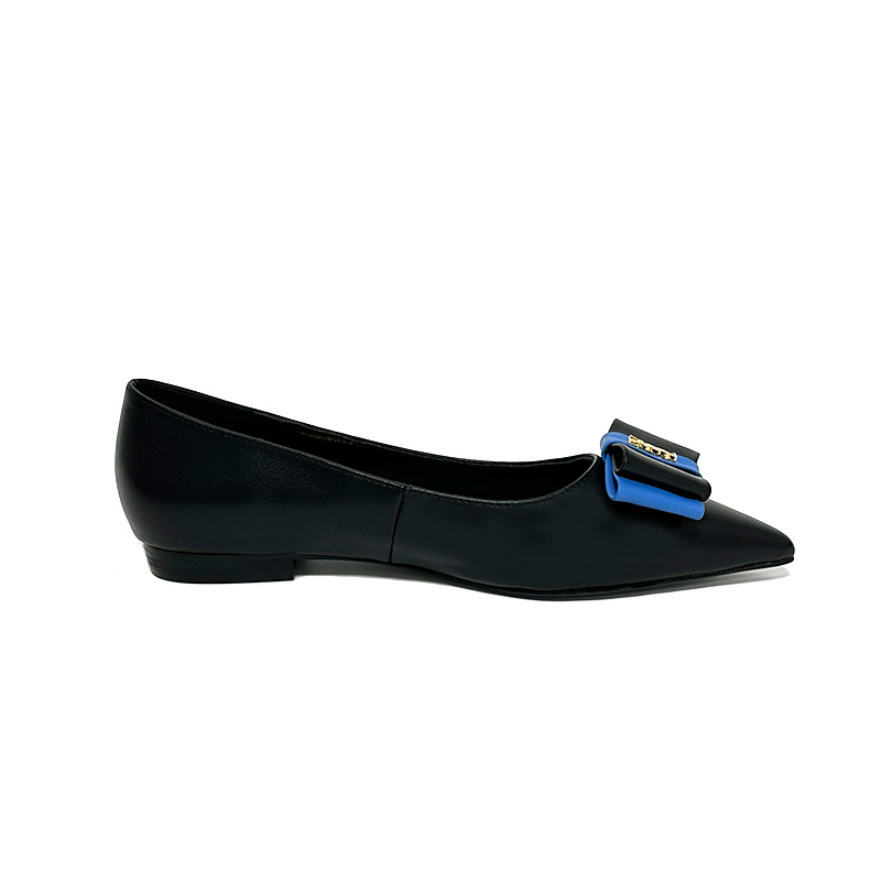 , "Saint Laurent Saint Laurent" YSL popping plana pequeña puntera en punta zapatos individuales. ¡Su