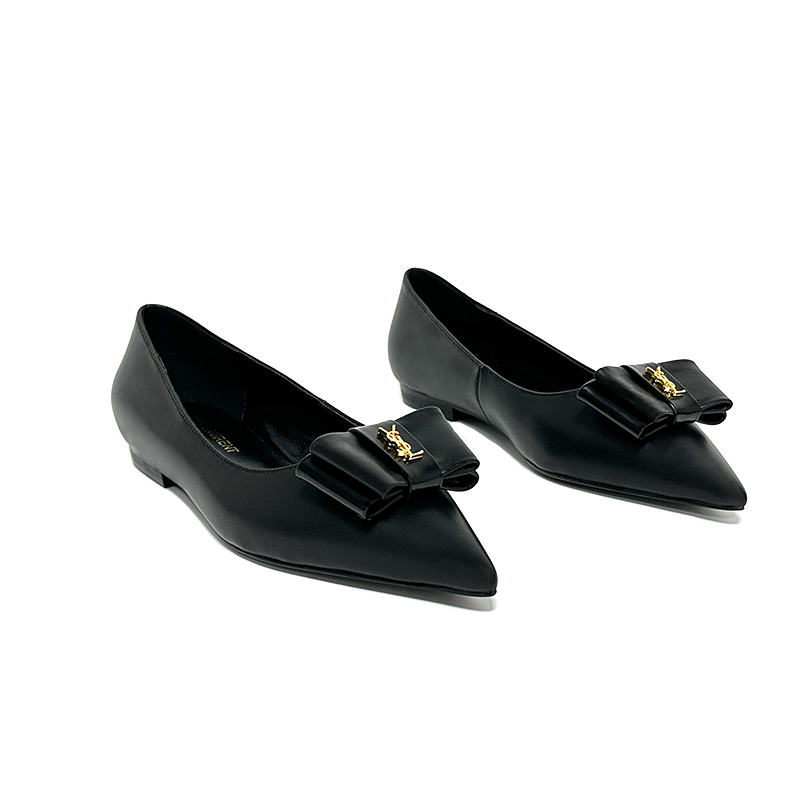 , "Saint Laurent Saint Laurent" YSL popping plana pequeña puntera en punta zapatos individuales. ¡Su