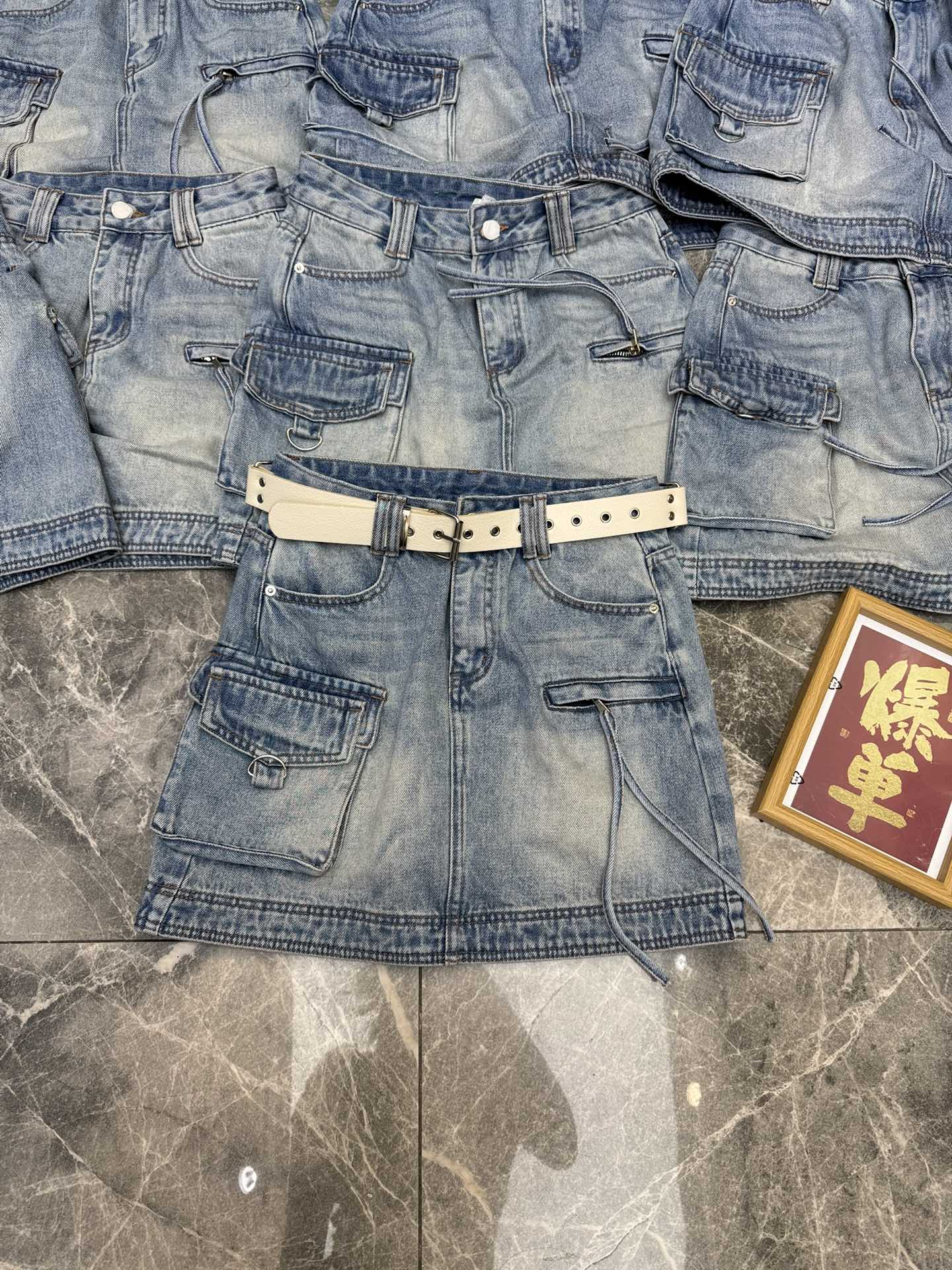 High-End Women’s Outfits with F-Packed Household Goods for Circle of Friends. - 图片 3