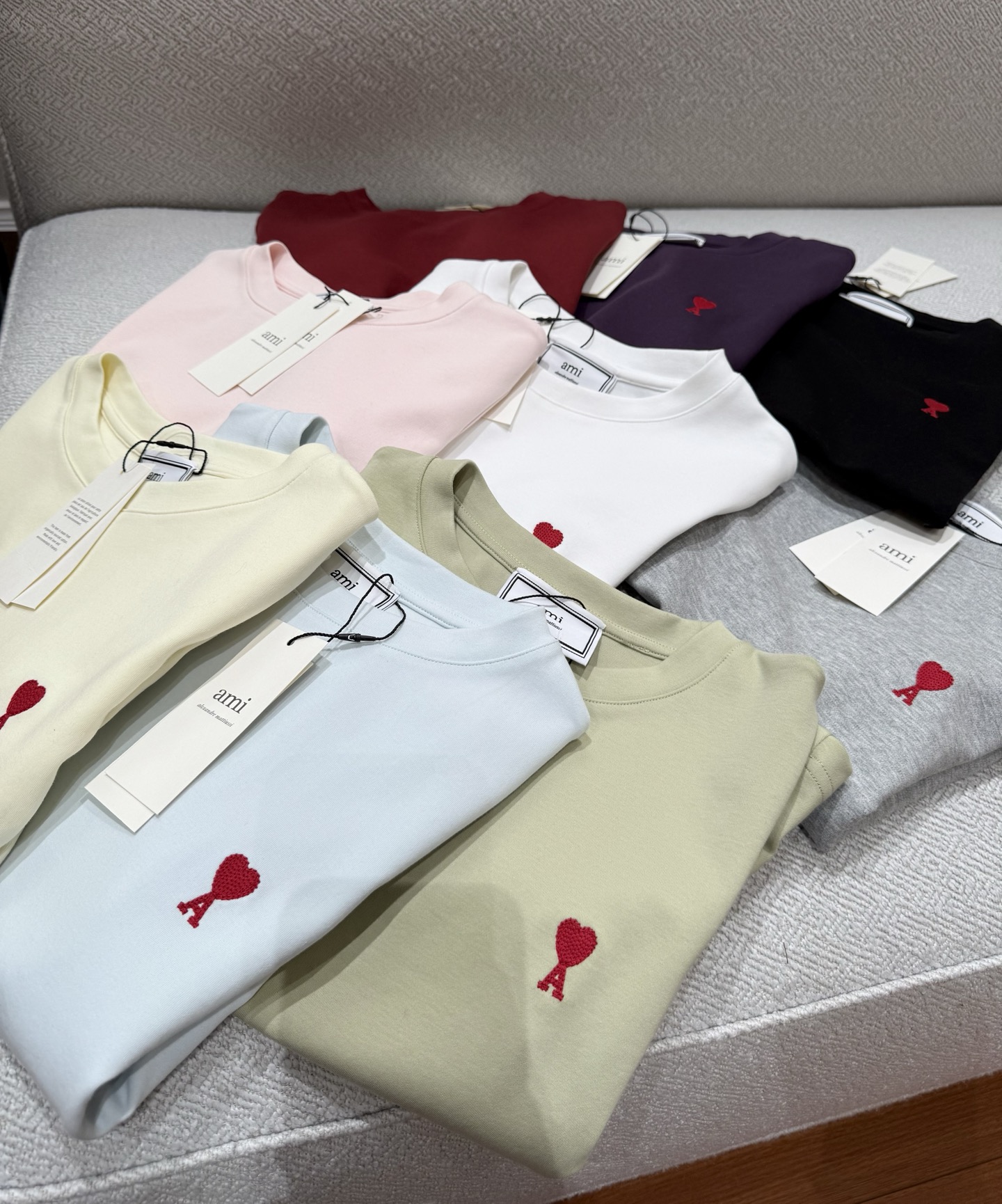 Embroidered Logo T-shirts: Lightweight and Stylish Summer Essential in Various Sizes - 图片 9