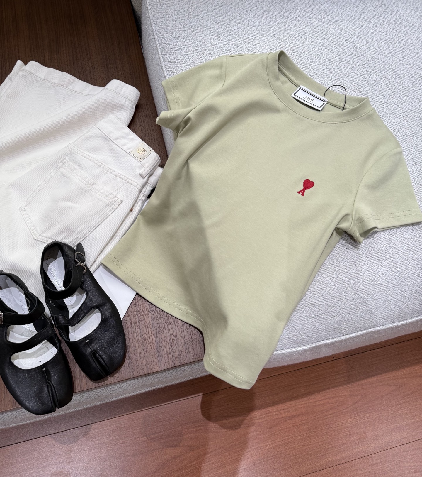 Stylish Embroidered T-shirts for Women: Lightweight and Breathable, Perfect for Summer - 图片 5