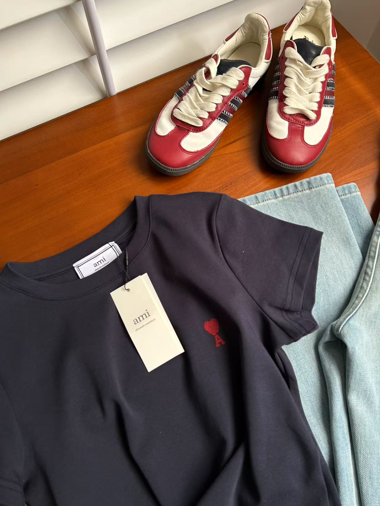 Embroidered Logo T-shirts: Stylish and Breathable Summer Collection for Women - 图片 3