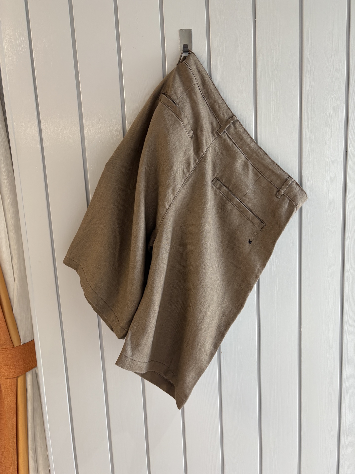 NO:475548,Jeni Home 2025 Spring and Summer Embroidery Logo % Full-leucalypse Fashionable Pants Pants Uncontrollable Creation Dynamic and Attractive, Perfect Dress Makes Fashionable Business Leisure Easy to Break. Natural Fine Fiber Rain Dew Hemp + Silk fiber blended material, made of golden ratio combed textile, very light and soft, with moisture absorption and heat dissipation and breathability, cool and wide. Neat threading sewing, elastic drawstring waist + embroidery logo decoration opens a new perspective of modern and fashionable seasoning luxury. 29-38 No 35; 37; 006, zegna, gold, alexander wang19860909杰尼家2025春夏刺绣标识 ％全麻时尚休闲裤 裤子 无节制的创造动感兼具吸引力,完美着装让时尚商务休闲轻而易举的攻破. 天然细纤维雨露麻料＋丝质纤维混纺材质,黄金比例精梳纺织而成,质地非常轻盈轻薄柔软,具有吸湿散热与透气的效果,凉爽挺阔. 工整的走线缝制,弹力抽绳腰间＋刺绣标识装饰开启现代时尚的调味剂奢华的新视角. 29-38没35；37；006,,zegna,gold,alexander wang,Men's clothing