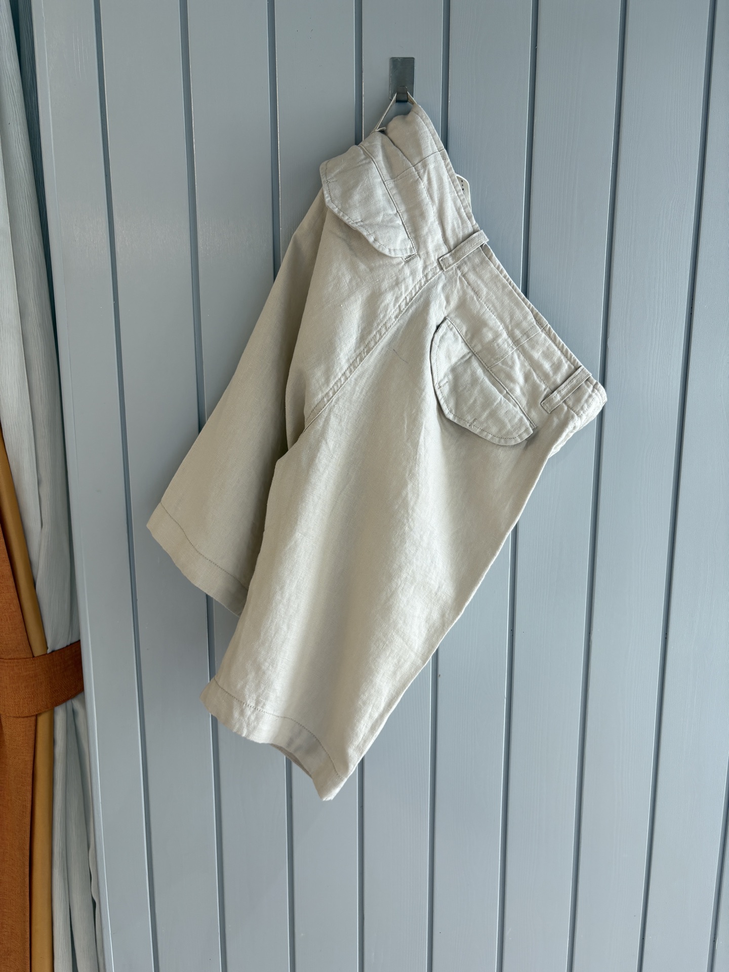 NO:475490,L, P spring and summer embroidery logo % full hemp fashion casual pants pants Uncontrollable creation dynamic and attractive, perfect dress makes fashionable business casual easy to break. Natural fine fiber rain dew thread + silk fiber blended material, made of golden ratio combed textile, very light and soft texture, with moisture absorption and heat dissipation and breathability, cool and wide. Neat threading sewing, elastic drawstring waist + embroidery logo decoration opens a new perspective of modern and fashionable seasoning luxury. 29-38 35; 37'006, gold, alexander wang19860909L、P春夏刺绣标识 ％全麻时尚休闲裤 裤子 无节制的创造动感兼具吸引力,完美着装让时尚商务休闲轻而易举的攻破. 天然细纤维雨露麻料＋丝质纤维混纺材质,黄金比例精梳纺织而成,质地非常轻盈轻薄柔软,具有吸湿散热与透气的效果,凉爽挺阔. 工整的走线缝制,弹力抽绳腰间＋刺绣标识装饰开启现代时尚的调味剂奢华的新视角. 29-38没35；37”006,,gold,alexander wang,Men's clothing