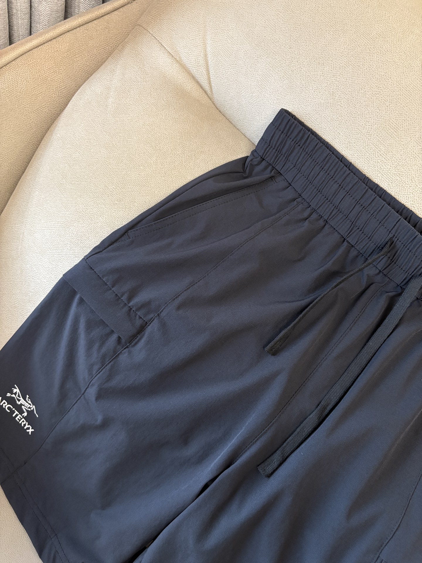 始祖2025夏季新款 短裤 休闲裤，专柜定制面料 透气舒适度高，细节无可挑剔，品牌元素设计理念，体现品质