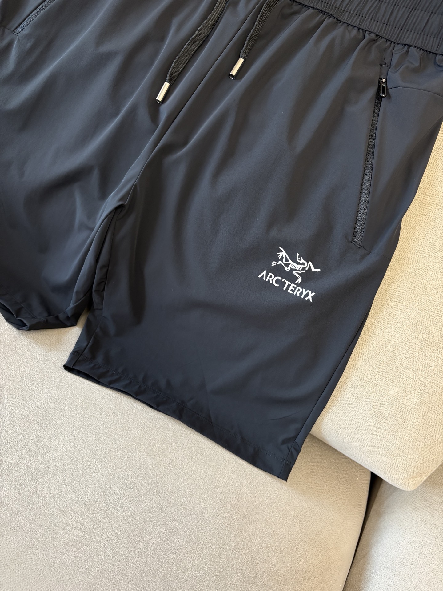 始祖2025夏季新款 短裤 休闲裤，专柜定制面料 透气舒适度高，细节无可挑剔，品牌元素设计理念，体现品质