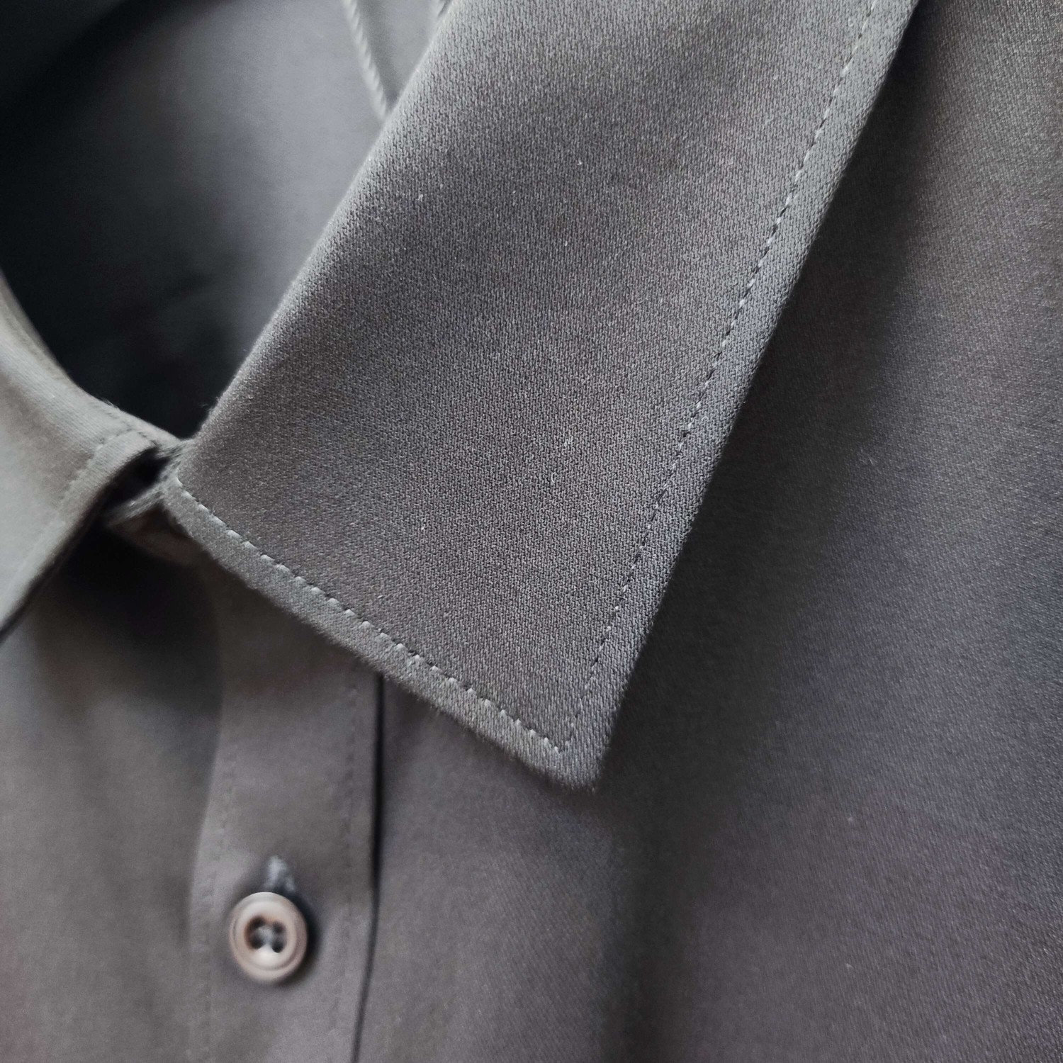 杜嘉班纳 DG 2026ss新款长袖 衬衫 衬衣，高端版本！专柜定制面料 透气舒适度高，细节无可挑剔，品