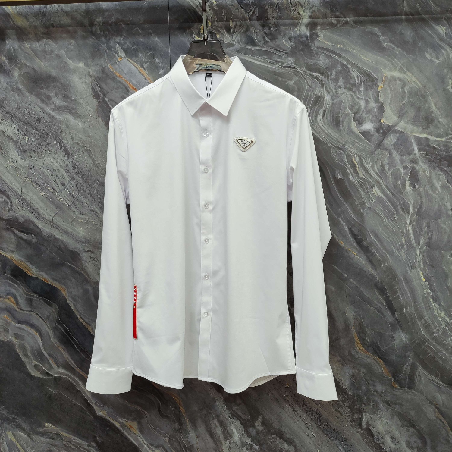 普拉达 PRADA 2026ss新款长袖 衬衫 衬衣，高端版本！专柜定制面料 透气舒适度高，细节无可挑剔