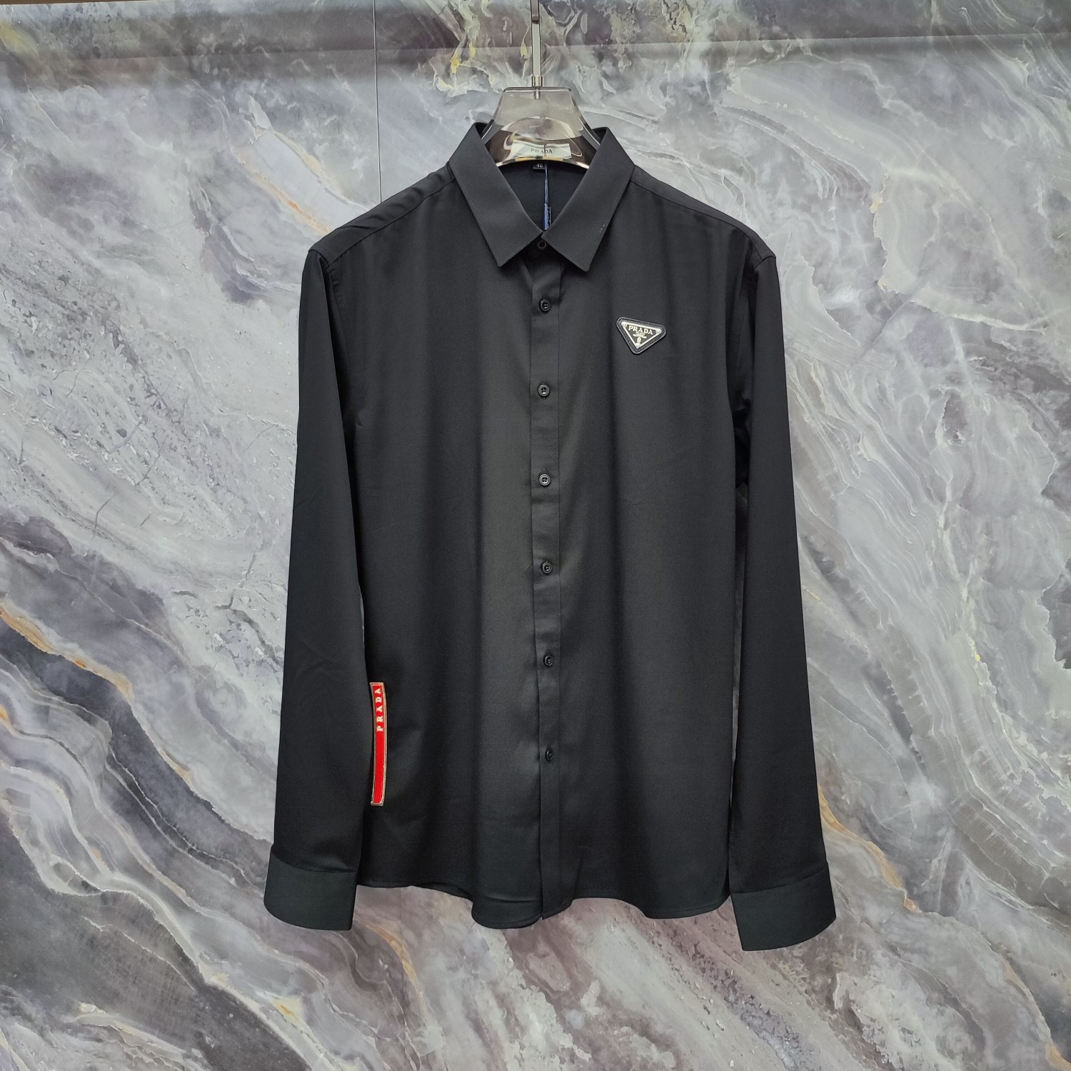 普拉达 PRADA 2026ss新款长袖 衬衫 衬衣，高端版本！专柜定制面料 透气舒适度高，细节无可挑剔