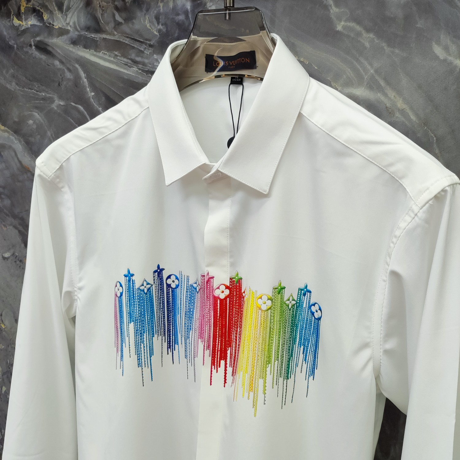 路易威登 LV 2025ss新款长袖 衬衫 衬衣，高端版本！专柜定制面料 透气舒适度高，细节无可挑剔，品