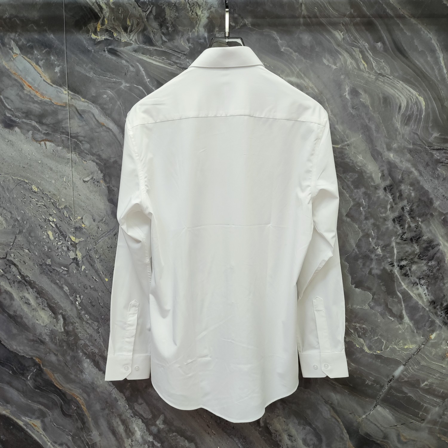 普拉达 PRADA 2025ss新款长袖 衬衫 衬衣，高端版本！专柜定制面料 透气舒适度高，细节无可挑剔