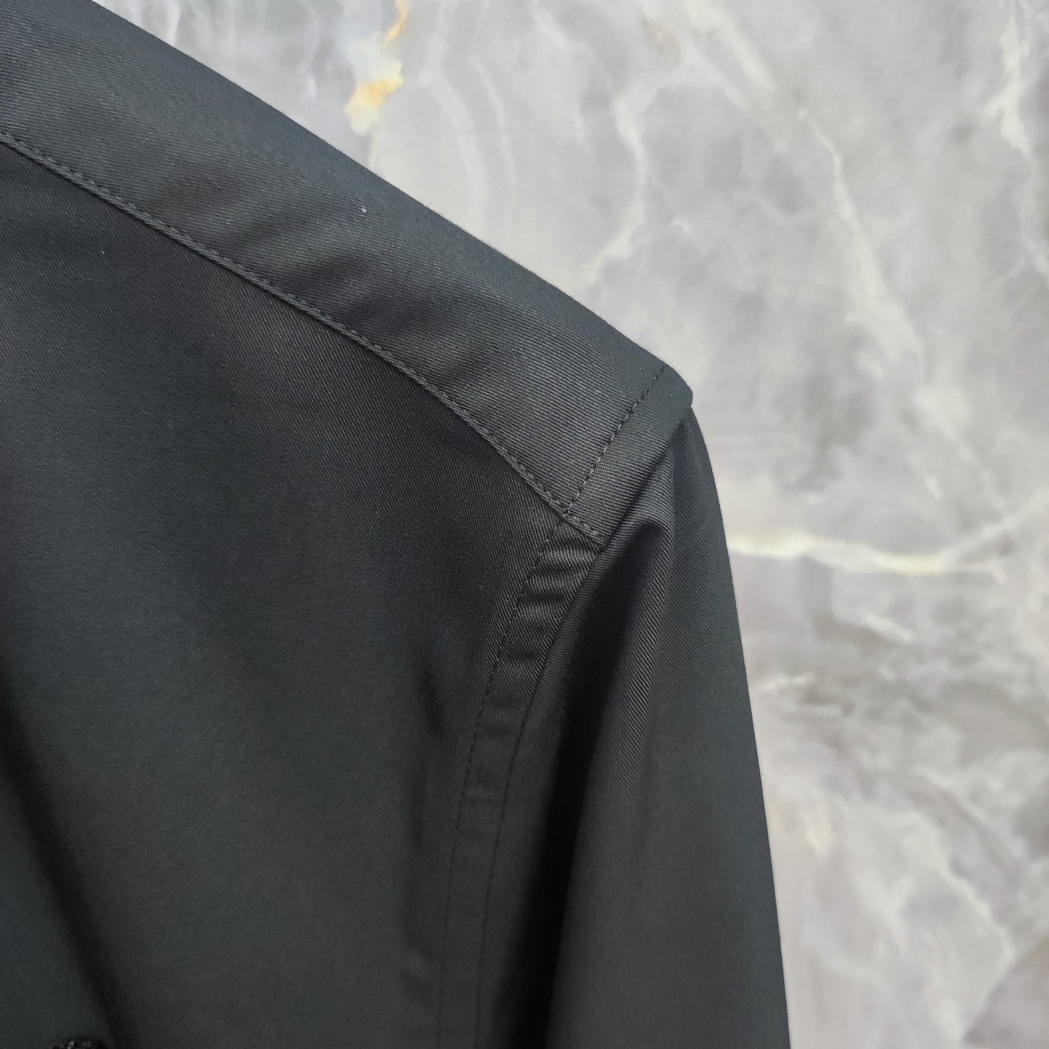 Loewe 罗意威 2025ss新款长袖 衬衫 衬衣，高端版本！专柜定制面料 透气舒适度高，细节无可挑剔