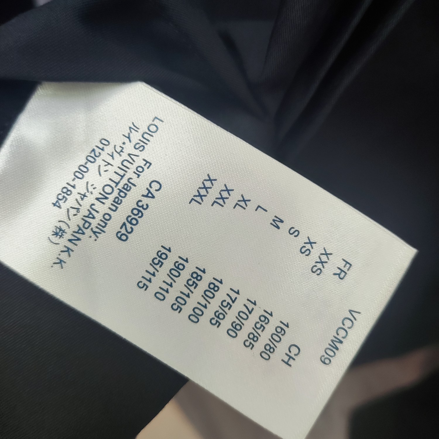 路易威登 LV 2025ss新款长袖 衬衫 衬衣，高端版本！专柜定制面料 透气舒适度高，细节无可挑剔，品