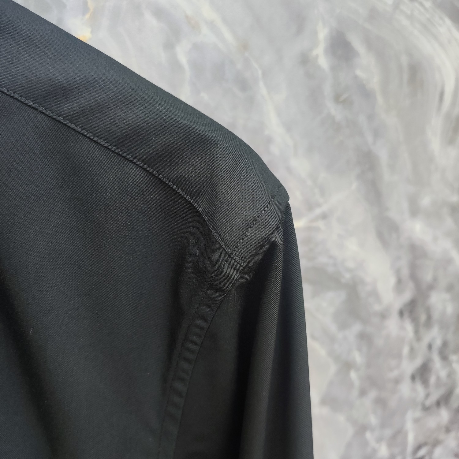 路易威登 LV 2025ss新款长袖 衬衫 衬衣，高端版本！专柜定制面料 透气舒适度高，细节无可挑剔，品