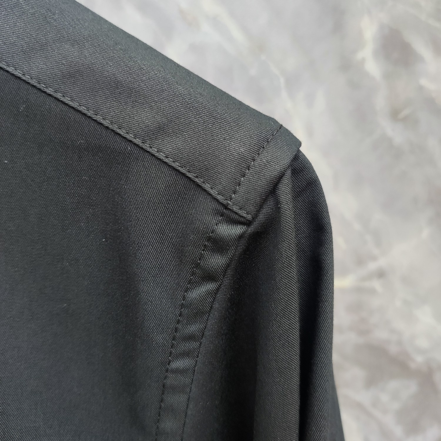 始祖鸟 2025ss新款长袖 衬衫 衬衣，高端版本！专柜定制面料 透气舒适度高，细节无可挑剔，品牌元素设