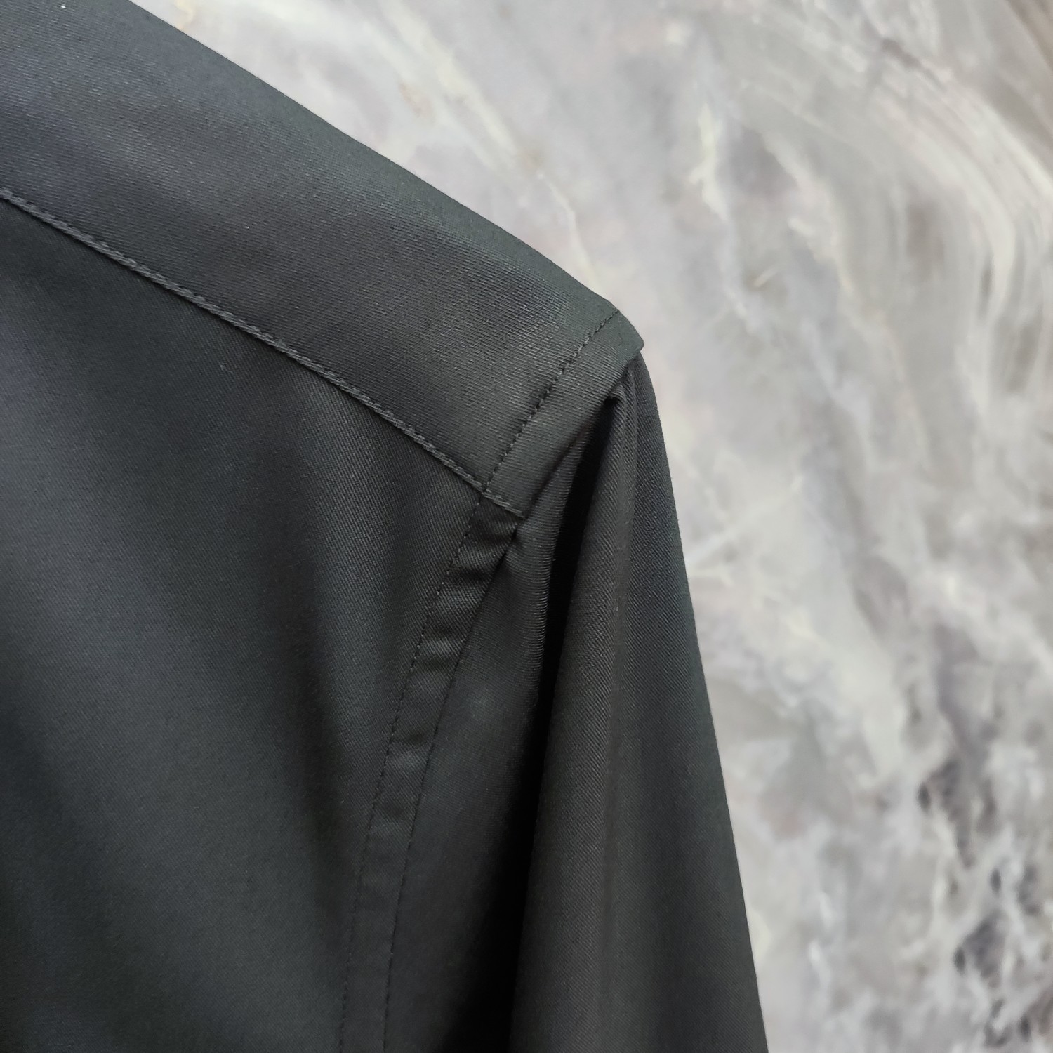 始祖鸟 2025ss新款长袖 衬衫 衬衣，高端版本！专柜定制面料 透气舒适度高，细节无可挑剔，品牌元素设