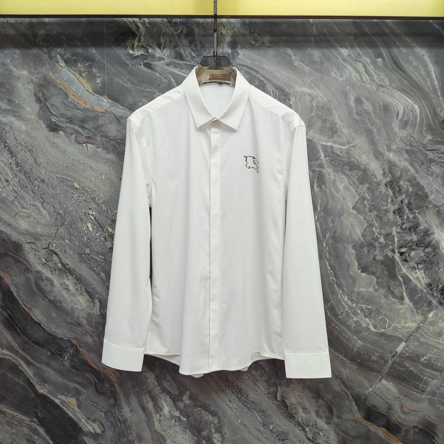   巴宝莉  BURBERRY  2025ss新款长袖 衬衫 衬衣，高端版本！专柜定制面料 透气舒适度高