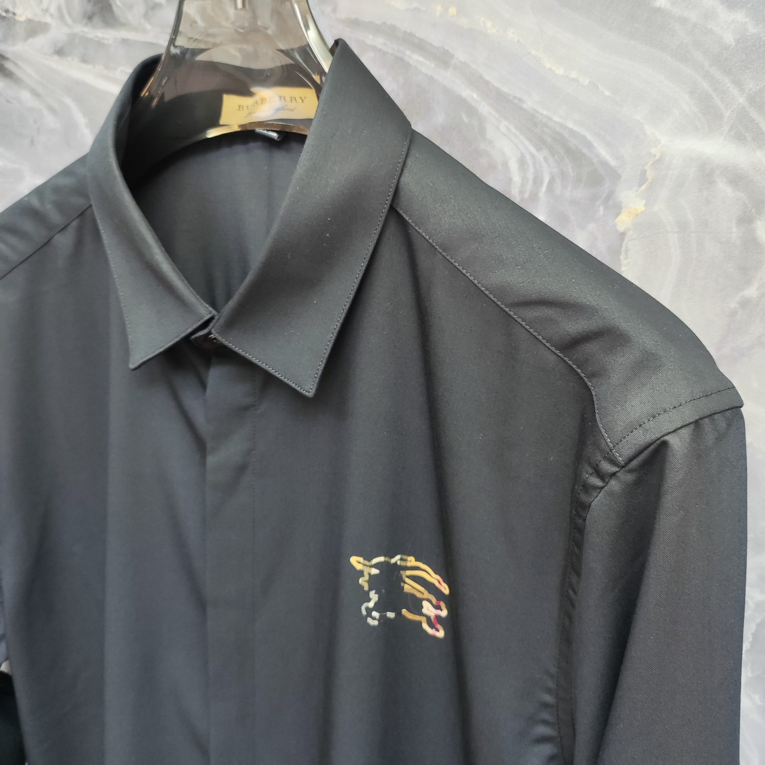   巴宝莉  BURBERRY  2025ss新款长袖 衬衫 衬衣，高端版本！专柜定制面料 透气舒适度高