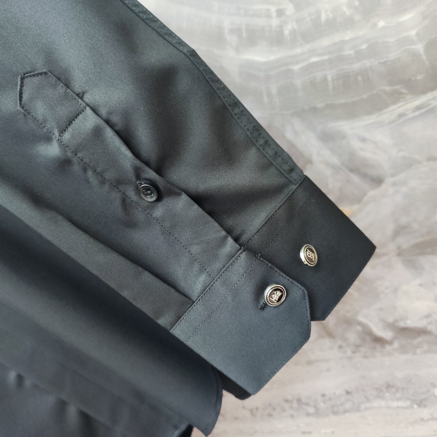  巴宝莉  BURBERRY  2025ss新款长袖 衬衫 衬衣，高端版本！专柜定制面料 透气舒适度高