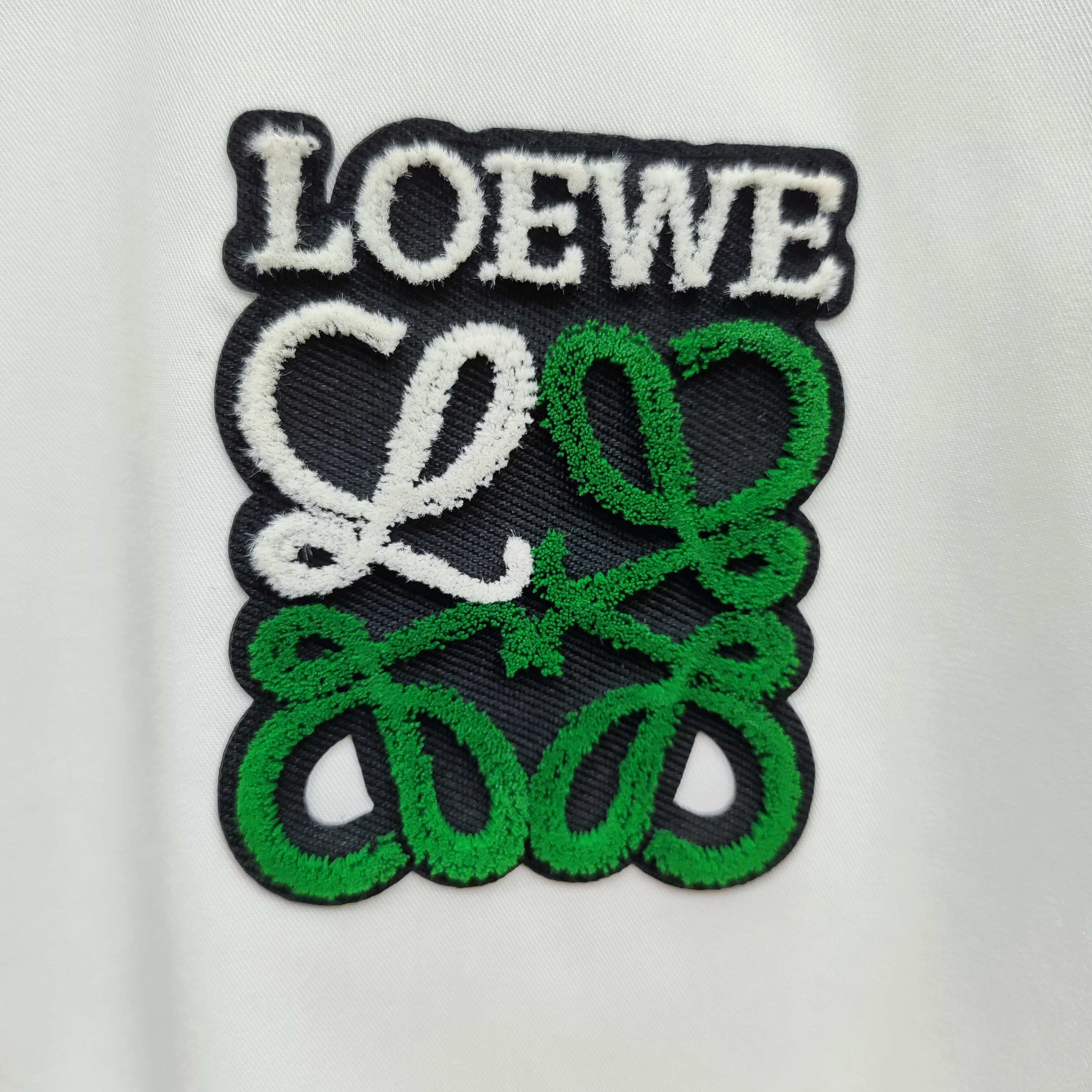 Loewe 罗意威  2026春夏新款长袖 衬衫 衬衣，高端版本！专柜定制面料 透气舒适度高，细节无可挑