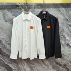 爱马仕 HERMES 2026春夏新款长袖 衬衫 衬衣,高端版本!专柜定制面料 透气舒适度高,细节无可 爱马仕 HERMES 2026春夏新款长袖 衬衫 衬衣,高端版本!专柜定制面料 透气舒适度高,细节无可