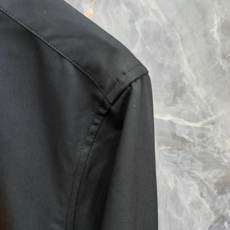 爱马仕 HERMES 2026春夏新款长袖 衬衫 衬衣,高端版本!专柜定制面料 透气舒适度高,细节无可 爱马仕 HERMES 2026春夏新款长袖 衬衫 衬衣,高端版本!专柜定制面料 透气舒适度高,细节无可