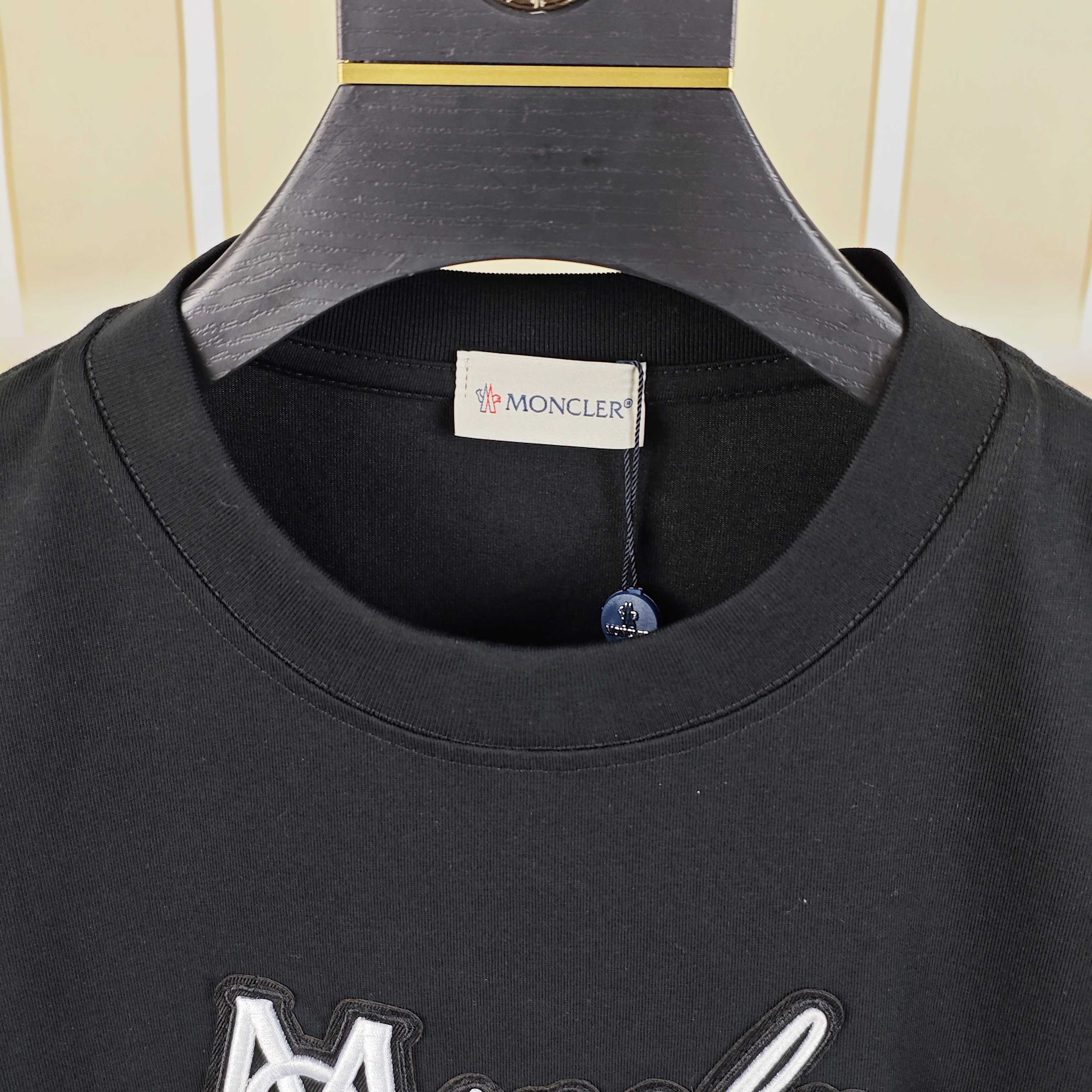  M*ncler 蒙口2025春夏新款原单男士圆领短袖T恤 🔥专柜同步售卖 ✨✨高端品质 高版本 OS版