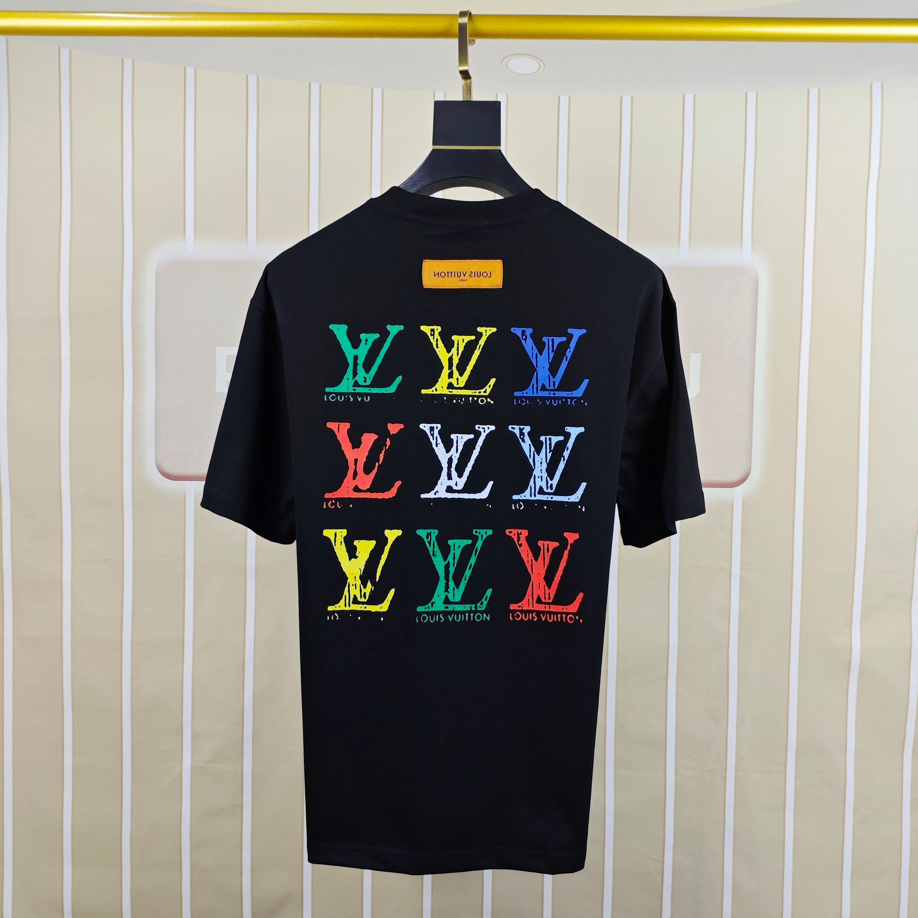  LV 路易威登2025春夏新款原单男士圆领短袖速干T恤 🔥专柜同步售卖 ✨✨高端品质 高版本 OS版型