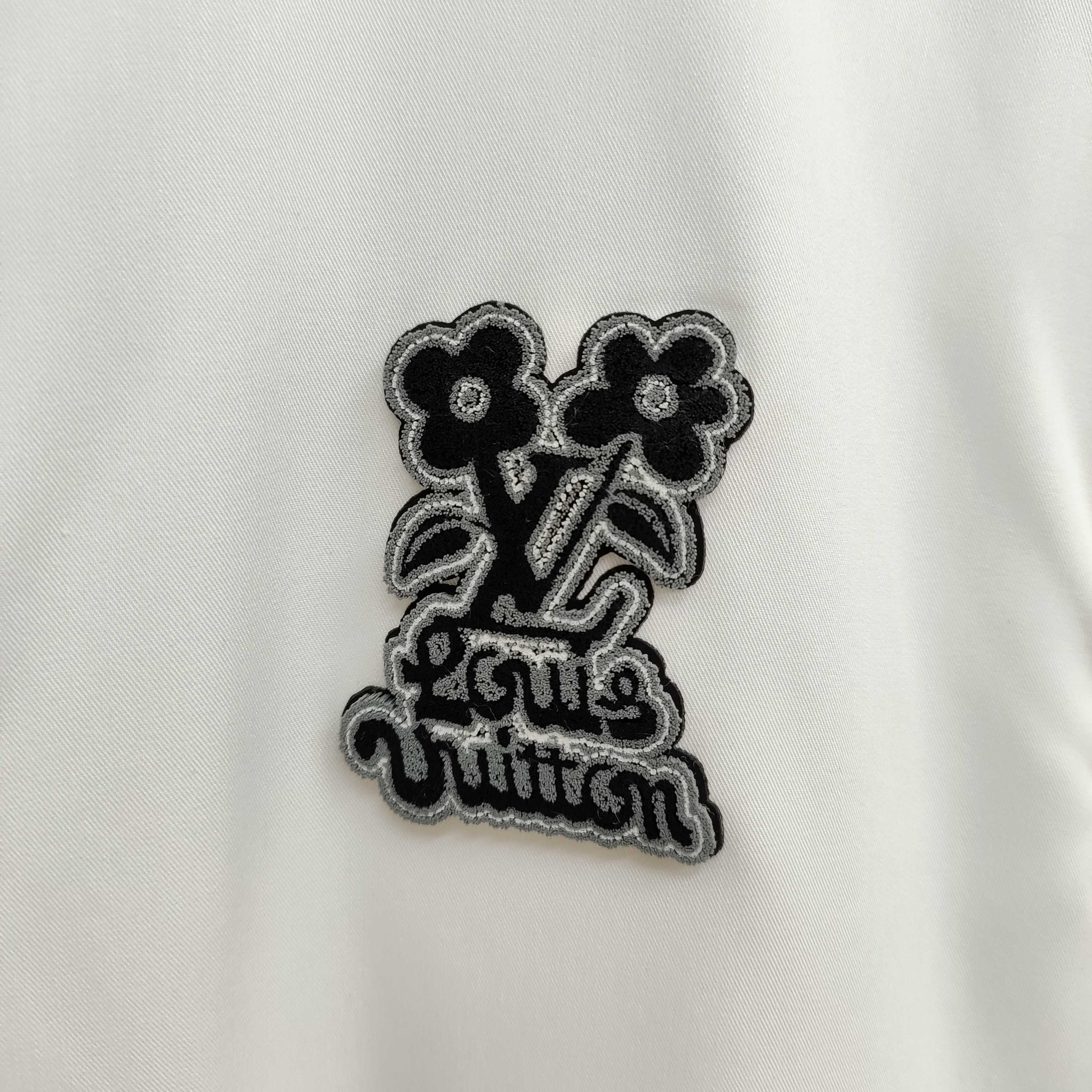  路易威登 LV  2025ss新款长袖 衬衫 衬衣，高端版本！专柜定制面料 透气舒适度高，细节无可挑
