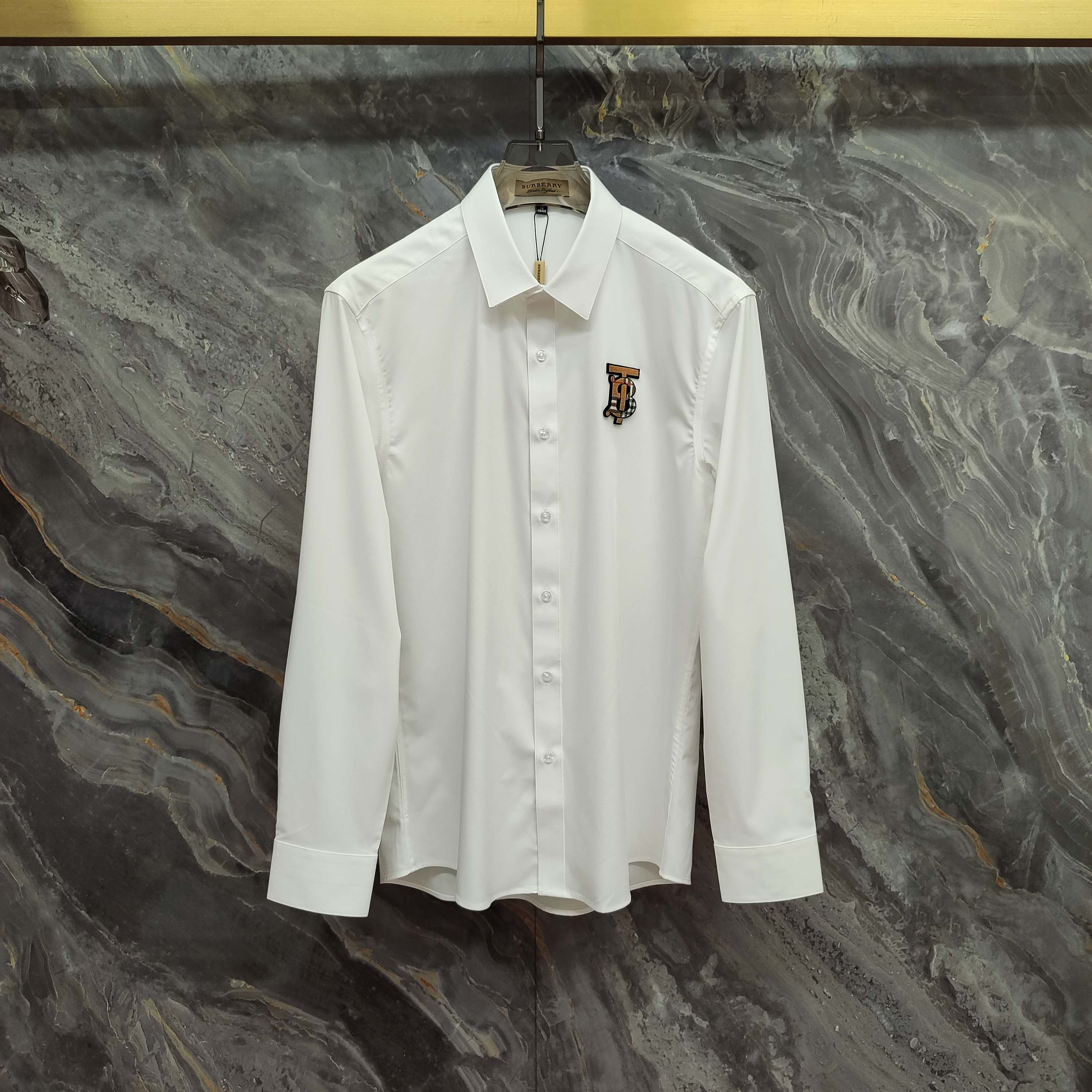   巴宝莉 BURBERRY  2025ss新款长袖 衬衫 衬衣，高端版本！专柜定制面料 透气舒适度高，
