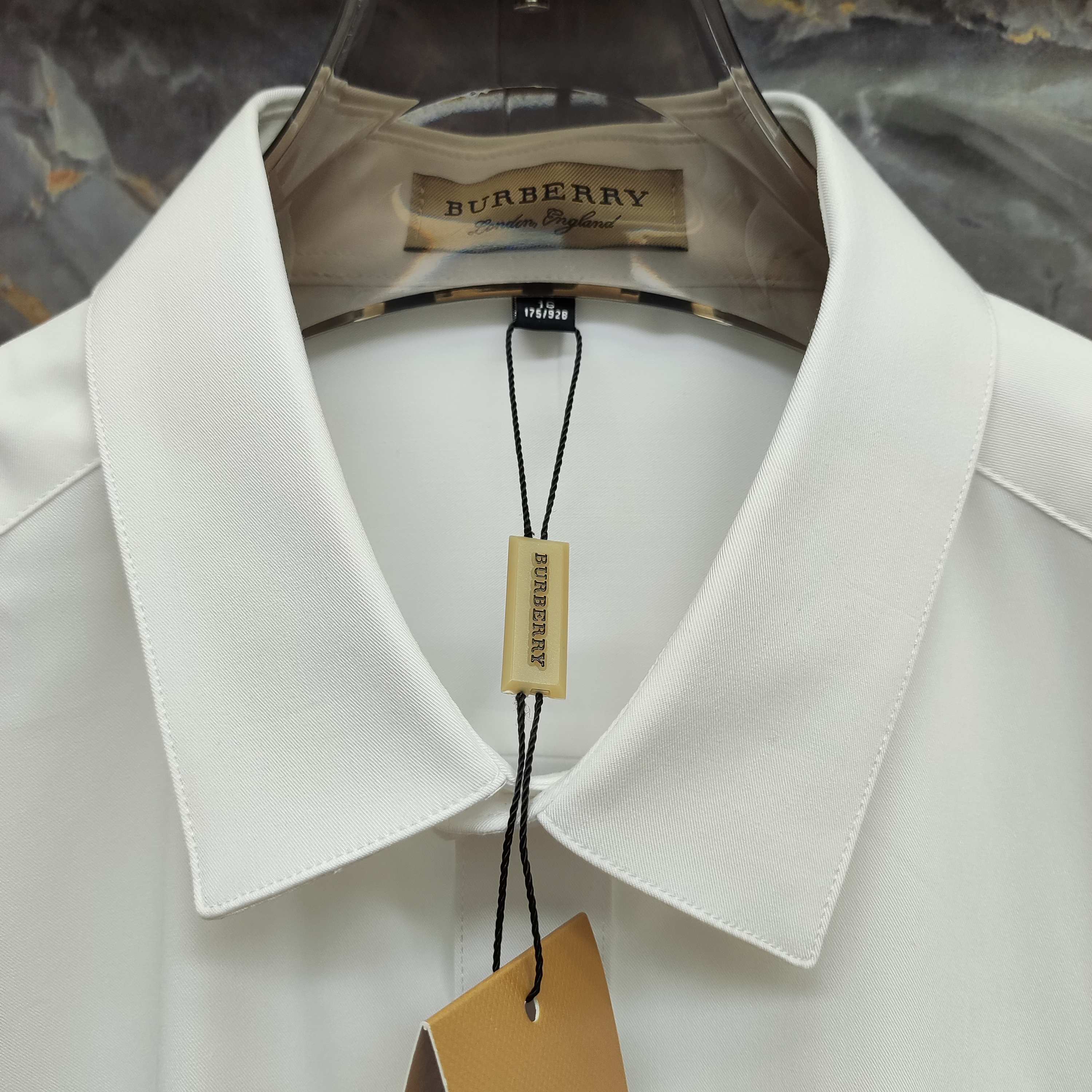   巴宝莉 BURBERRY  2025ss新款长袖 衬衫 衬衣，高端版本！专柜定制面料 透气舒适度高，