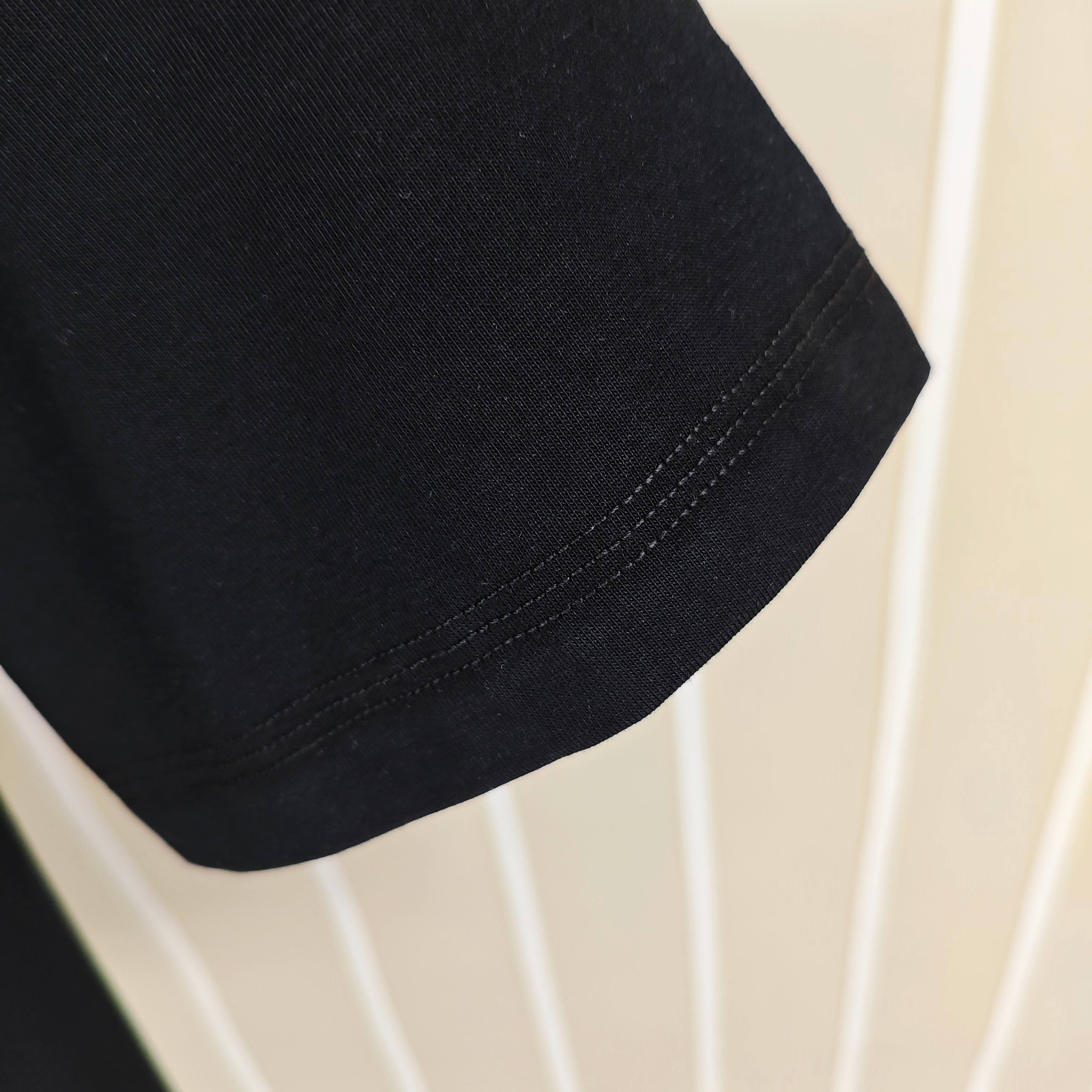 M*ncler 蒙口2026春夏新款原单男士圆领短袖T恤 🔥专柜同步售卖 ✨✨高端品质 高版本 OS版型