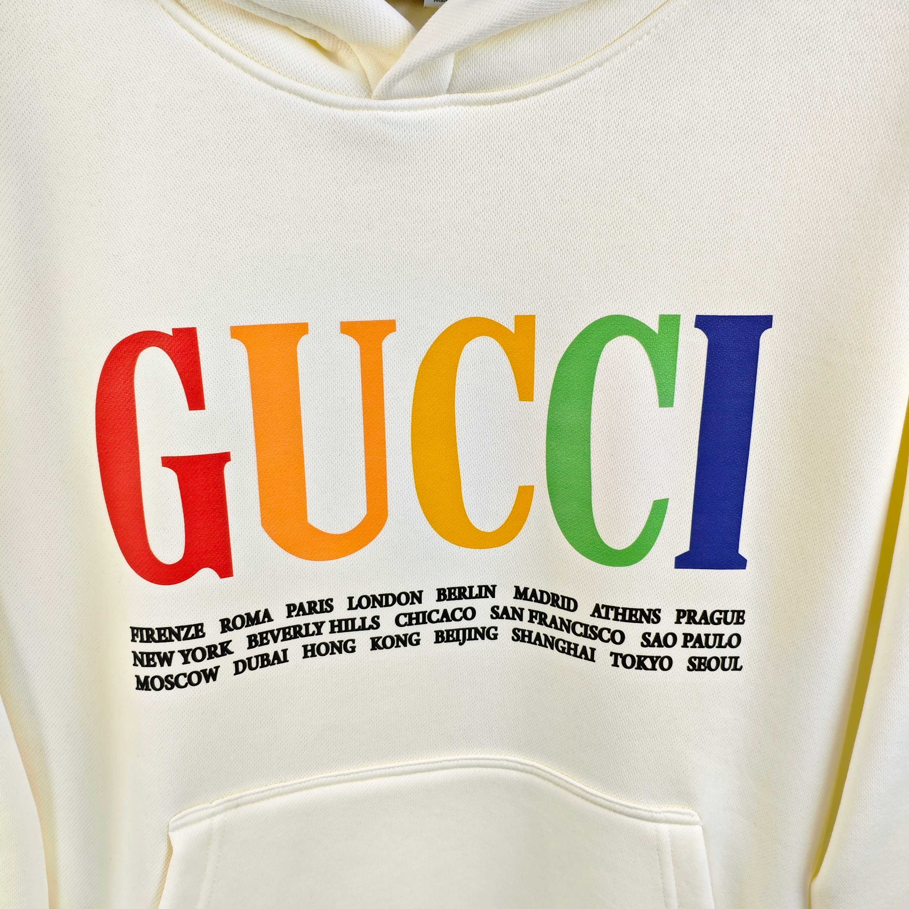 支持年后退换 P190 G*cci 古齐2025秋冬新款原单男士加绒加厚连帽卫衣 官网款 时尚百搭爆款⚠️OS宽松偏大版型⚠️✨✨狠货 高端定制 高版本✨✨立体刺绣字母logo设计 原版进口420克双股100%纯棉面料 手感超柔软细腻 穿着亲肤舒适 代工厂精细做工 高端精品 上身非常赞 男士必备单品 三标齐全 码数：S-4XL（最大码可穿220斤左右 下单请报身高体重)