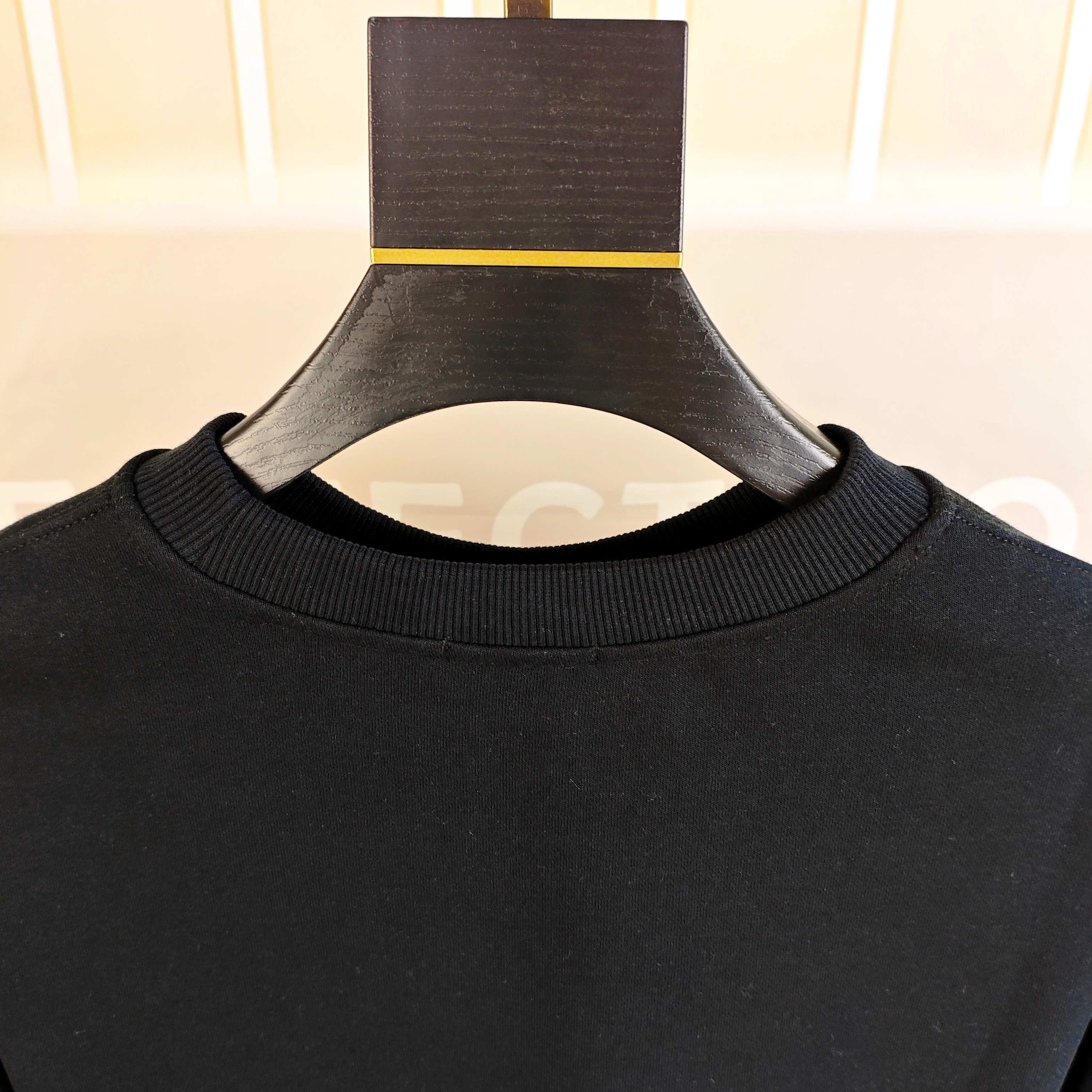 M*ncler 蒙口秋冬新款原单男士休闲卫衣 ✨✨高端定制 高版本 时尚百搭爆款⚠️OS宽松落肩偏大版型