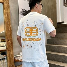 Bal*nciaga 巴黎世家2026春夏新款原单男士圆领短袖T恤 专柜同步售卖 ✨✨高端品质 高版本 Bal*nciaga 巴黎世家2026春夏新款原单男士圆领短袖T恤 专柜同步售卖 ✨✨高端品质 高版本