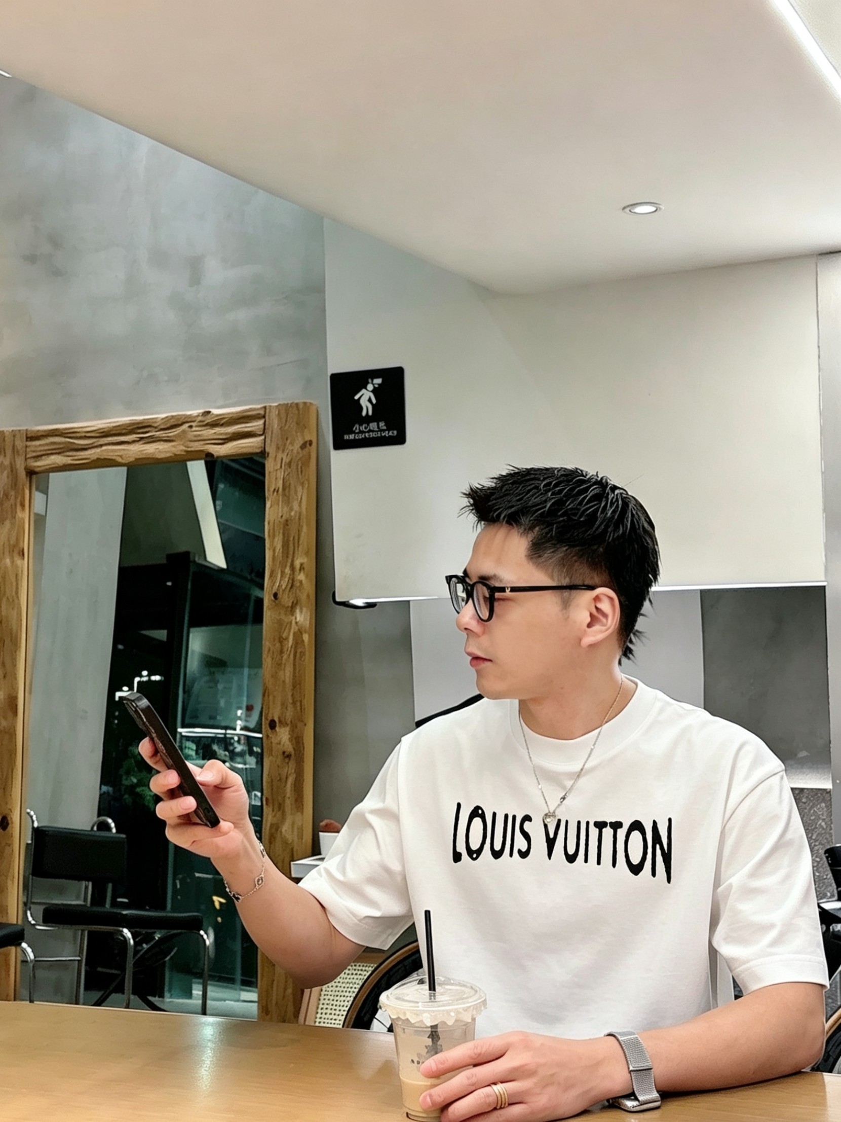 LV 路易威登2026春夏新款原单男士圆领短袖速干T恤 🔥专柜同步售卖 ✨✨高端品质 高版本 OS版型阔