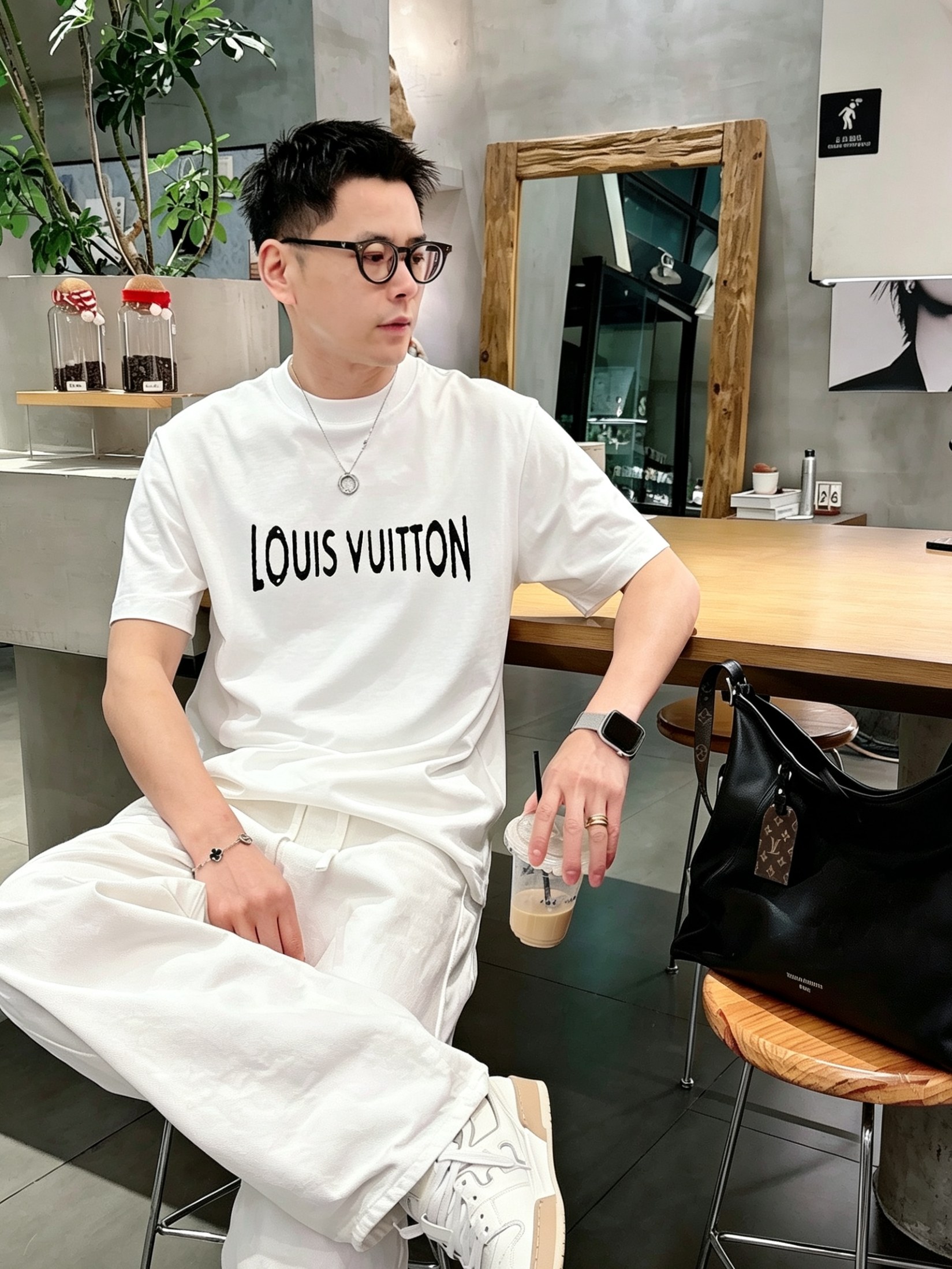 LV 路易威登2026春夏新款原单男士圆领短袖速干T恤 🔥专柜同步售卖 ✨✨高端品质 高版本 OS版型阔