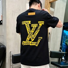 LV 路易威登2026春夏新款原单男士圆领短袖T恤 🔥专柜同步售卖 ✨✨高端品质 高版本 OS版型阔版 LV 路易威登2026春夏新款原单男士圆领短袖T恤 🔥专柜同步售卖 ✨✨高端品质 高版本 OS版型阔版