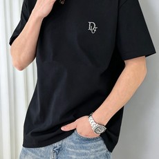 D*or 迪奥2026春夏新款原单男士圆领短袖T恤 🔥专柜同步售卖 ✨✨高端品质 高版本 OS版型阔版 D*or 迪奥2026春夏新款原单男士圆领短袖T恤 🔥专柜同步售卖 ✨✨高端品质 高版本 OS版型阔版