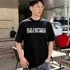 Bal*nciaga 巴黎世家2026春夏新款原单男士圆领短袖T恤 专柜同步售卖 🔥🔥爆款✨✨高端品质 Bal*nciaga 巴黎世家2026春夏新款原单男士圆领短袖T恤 专柜同步售卖 🔥🔥爆款✨✨高端品质