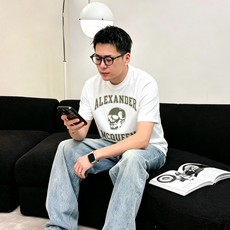 McQ*een 麦昆2026春夏新款原单男士圆领短袖T恤 🔥专柜同步售卖 ✨✨高端品质 高版本 OS版型 McQ*een 麦昆2026春夏新款原单男士圆领短袖T恤 🔥专柜同步售卖 ✨✨高端品质 高版本 OS版型