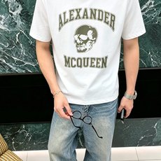 McQ*een 麦昆2026春夏新款原单男士圆领短袖T恤 🔥专柜同步售卖 ✨✨高端品质 高版本 OS版型 McQ*een 麦昆2026春夏新款原单男士圆领短袖T恤 🔥专柜同步售卖 ✨✨高端品质 高版本 OS版型