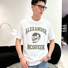 McQ*een 麦昆2026春夏新款原单男士圆领短袖T恤 🔥专柜同步售卖 ✨✨高端品质 高版本 OS版型 McQ*een 麦昆2026春夏新款原单男士圆领短袖T恤 🔥专柜同步售卖 ✨✨高端品质 高版本 OS版型