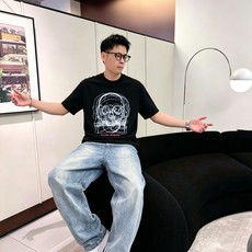 McQ*een 麦昆2026春夏新款原单男士圆领短袖T恤 专柜同步售卖 ✨✨高端品质 高版本 OS版型阔 McQ*een 麦昆2026春夏新款原单男士圆领短袖T恤 专柜同步售卖 ✨✨高端品质 高版本 OS版型阔