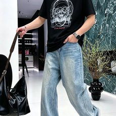 McQ*een 麦昆2026春夏新款原单男士圆领短袖T恤 专柜同步售卖 ✨✨高端品质 高版本 OS版型阔 McQ*een 麦昆2026春夏新款原单男士圆领短袖T恤 专柜同步售卖 ✨✨高端品质 高版本 OS版型阔