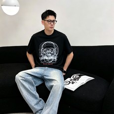 McQ*een 麦昆2026春夏新款原单男士圆领短袖T恤 专柜同步售卖 ✨✨高端品质 高版本 OS版型阔 McQ*een 麦昆2026春夏新款原单男士圆领短袖T恤 专柜同步售卖 ✨✨高端品质 高版本 OS版型阔